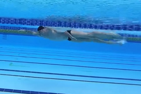 男性游泳健身的好处有哪些